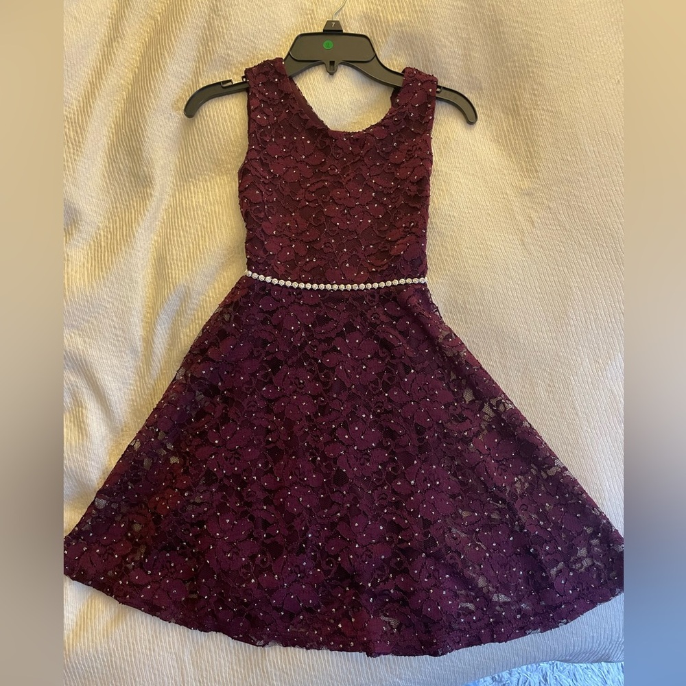 Brand New- Never worn- Girl's Dress Size 7 Burgundy Silver Glitter Polka Dots